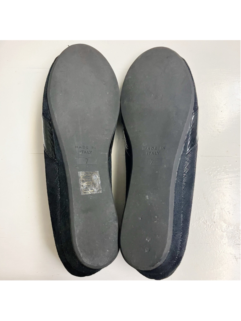 Luxury Italy FS NY Patent Leather Low Wedge Peep Toe SZ 7 Black Classic Office - Picture 8 of 10